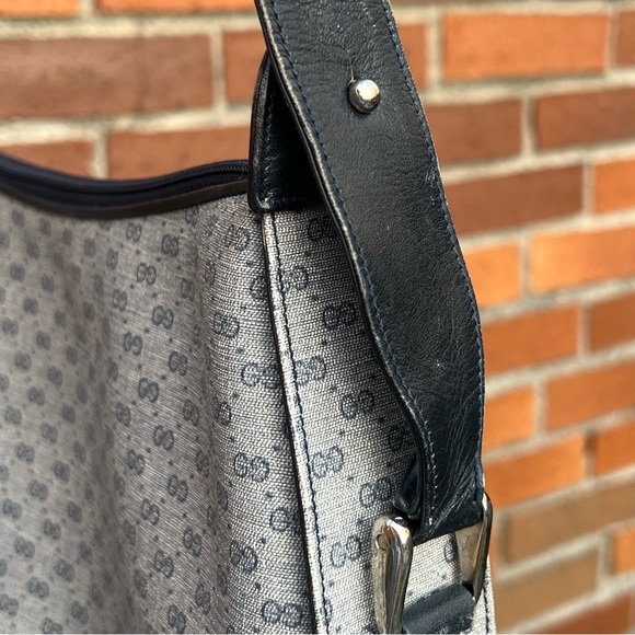 Authentic Gucci Micro GG Monogram Vintage gray navy blue shoulder bag - Picture 11 of 17